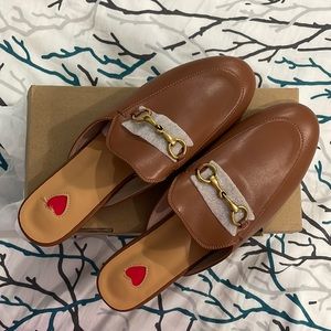 Vertundy brown mules Size 10.5